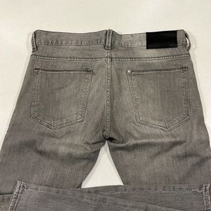 Men’s gray denim